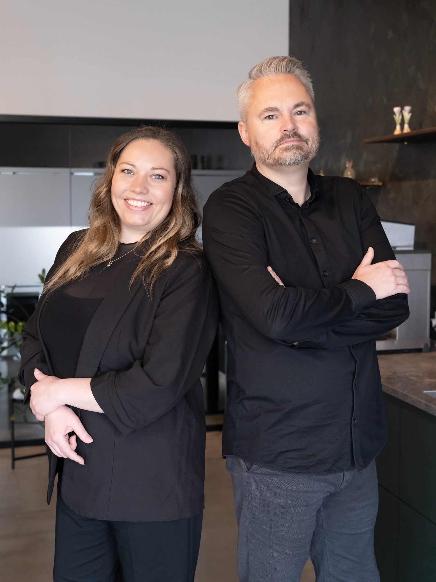 Bruno Kamilla Armene Over Kors Alt Web